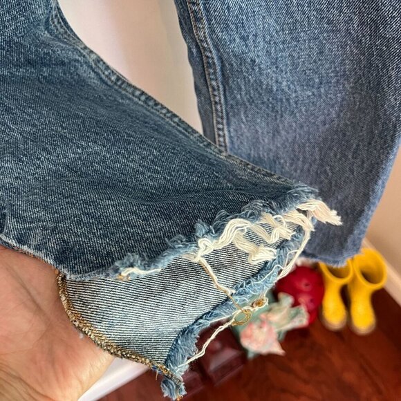 Boyish Womens Jeans THE EARNEST Distressed Frayed Bottom Sz 23 in BELL TOLLS - Picture 5 of 12